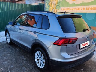 2020 Volkswagen Tiguan II, серебристый, 2440000 рублей, вид 5
