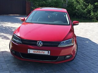 2013 Volkswagen Jetta VI, красный, 1250000 рублей, вид 2