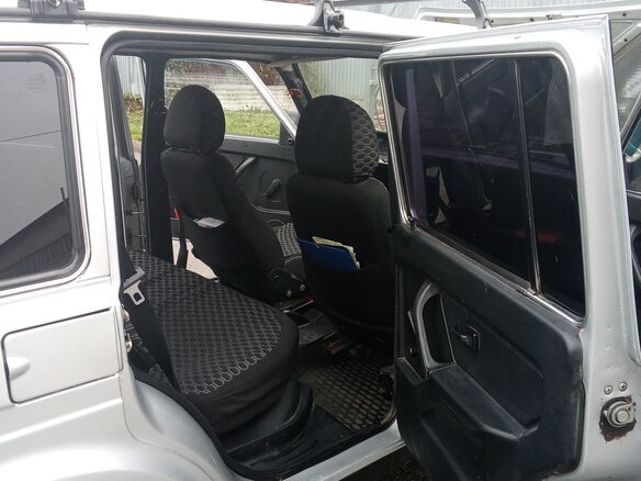 2013 Lada (ВАЗ) 2131 (4x4) 213105 I, серебристый, 700000 рублей - вид 11