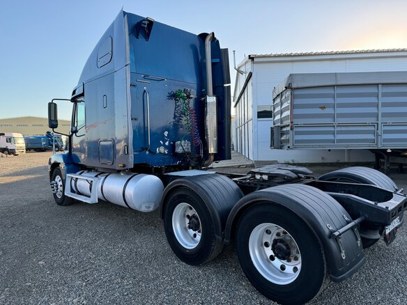 2003 Freightliner Century Class, синий, 2700000 рублей - вид 16