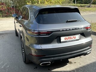 2019 Porsche Cayenne III, серый, 5350000 рублей, вид 4