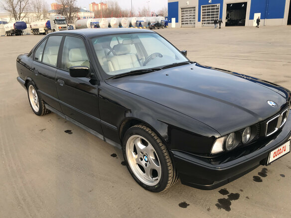 1993 BMW 5 серии 530i III (E34), чёрный - вид 3