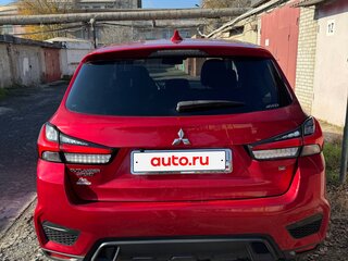 2020 Mitsubishi Outlander Sport I Рестайлинг 3, красный, 1900000 рублей, вид 2