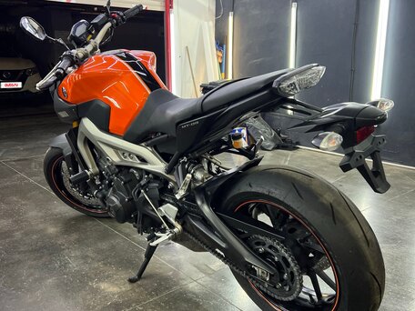 2014 Yamaha MT-09 (FZ-09), оранжевый, 695000 рублей, вид 3