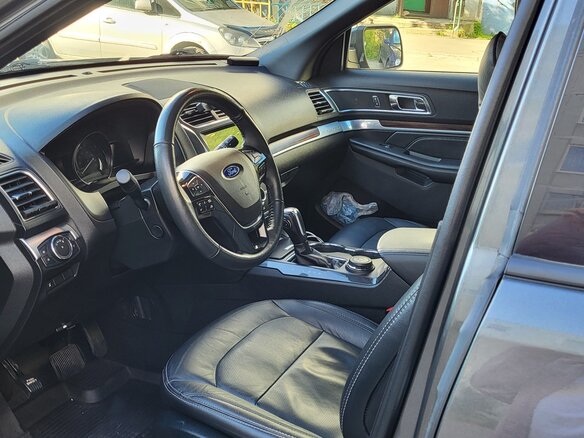 2018 Ford Explorer V Рестайлинг 2, серый, 3540000 рублей - вид 16