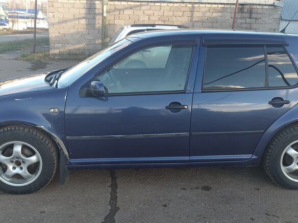 1999 Volkswagen Golf IV, синий, 200000 рублей - вид 6