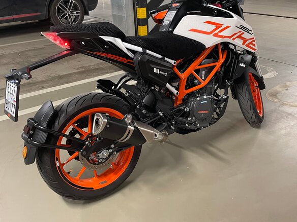 2021 KTM 390 Duke, белый, 500000 рублей - вид 5