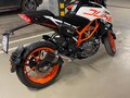 2021 KTM 390 Duke, белый, 500000 рублей - вид 5