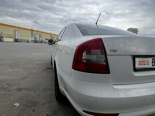 2011 Skoda Octavia II (A5) Рестайлинг, белый, 820000 рублей, вид 5