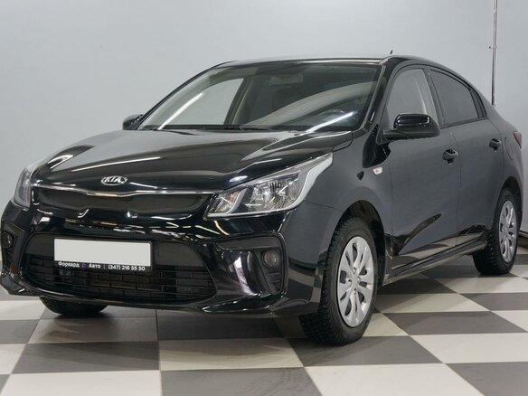 2019 Kia Rio IV, чёрный - вид 3