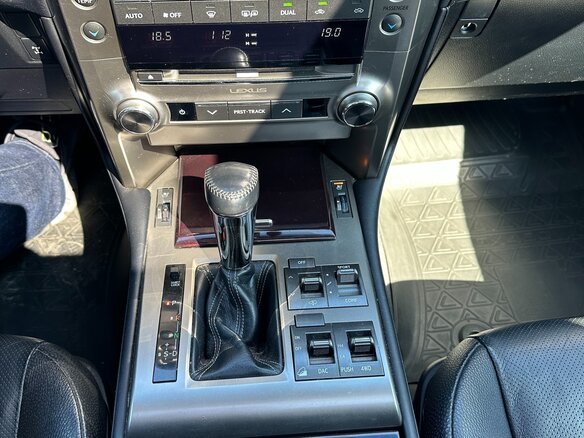 2014 Lexus GX 460 II Рестайлинг, чёрный, 3600000 рублей - вид 15