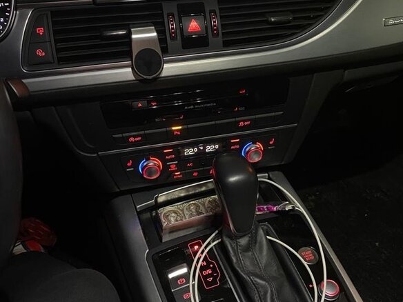 2017 Audi A6 IV (C7) Рестайлинг, серый - вид 12