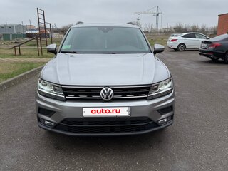 2020 Volkswagen Tiguan II, серый, 2500000 рублей, вид 3