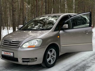 2001 Toyota Ipsum II (M20), серый, 700000 рублей, вид 1