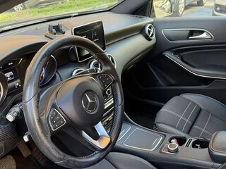2016 Mercedes-Benz A-Класс 180 III (W176) Рестайлинг, чёрный, 1700000 рублей, вид 4