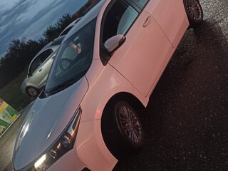 2013 Toyota Corolla XI (E160, E170, E180), белый, 1350000 рублей, вид 4