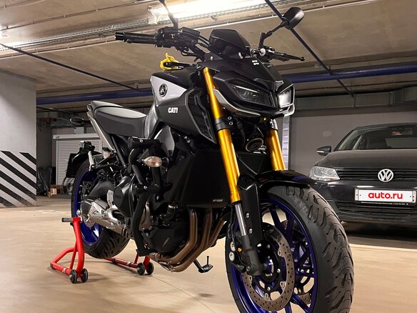 2020 Yamaha MT-09 (FZ-09), серебристый, 900000 рублей - вид 19