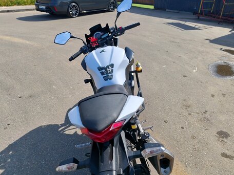 2015 Kawasaki Z 250, белый, 340000 рублей, вид 2