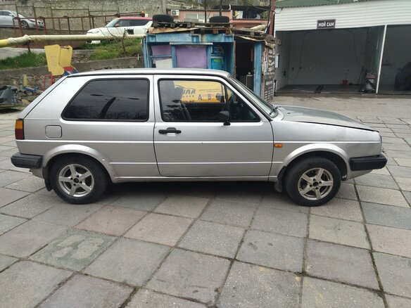 1986 Volkswagen Golf II, серебристый, 160000 рублей - вид 1