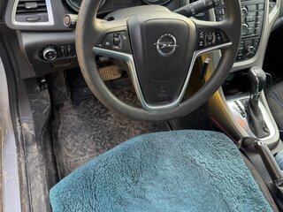 2012 Opel Astra J Рестайлинг, серебристый, 550000 рублей, вид 4