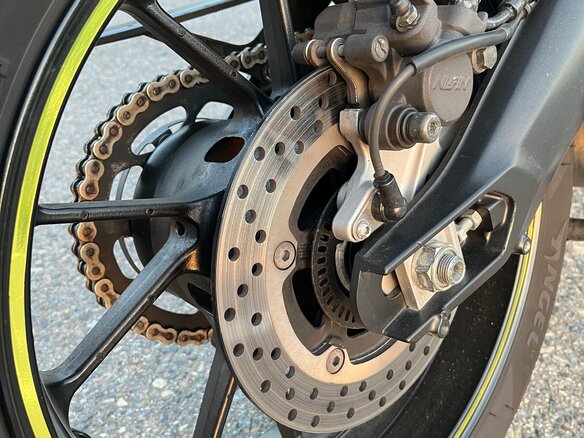2017 Yamaha MT-09 Tracer (FJ-09), синий, 720000 рублей - вид 16