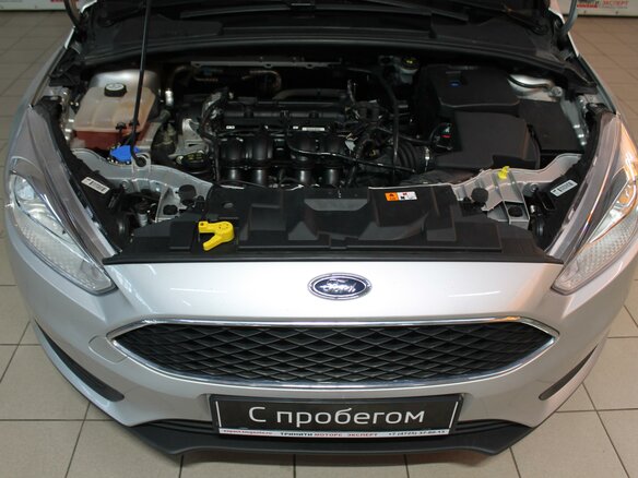 2015 Ford Focus III Рестайлинг, серебристый - вид 2