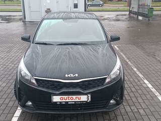 2021 Kia Rio IV Рестайлинг, чёрный, 1699000 рублей, вид 1