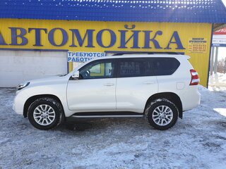 2016 Toyota Land Cruiser Prado 150 Series Рестайлинг 1, белый, 4750000 рублей, вид 4
