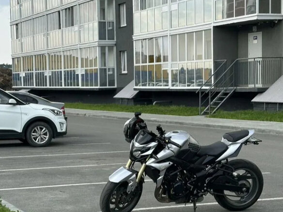 2013 Suzuki GSR 750, серый, 650000 рублей - вид 2