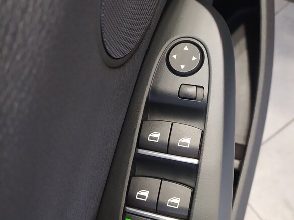 2012 BMW X3 20d xDrive II (F25), белый - вид 19