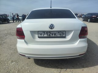 2016 Volkswagen Polo V Рестайлинг, белый, 650000 рублей, вид 4