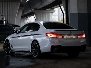 2018 BMW 5 серии 520i VII (G30/G31/G38), белый, 3350000 рублей, вид 3