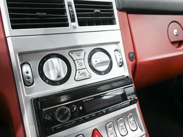 2003 Chrysler Crossfire, чёрный - вид 11