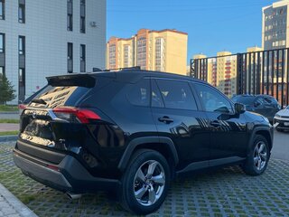 2020 Toyota RAV4 V (XA50), чёрный, 3400000 рублей, вид 4