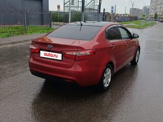 2013 Kia Rio III, красный, 520000 рублей, вид 3