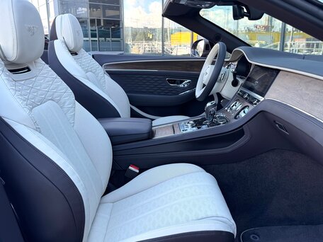 2025 Bentley Continental GT Speed IV, чёрный, 47000000 рублей, вид 5