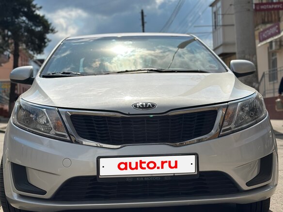 2014 Kia Rio III, серебристый, 1500000 рублей