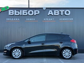 2017 Kia Ceed II Рестайлинг, чёрный, 1350000 рублей, вид 4