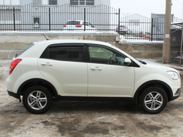 2013 SsangYong Actyon II, белый - вид 14