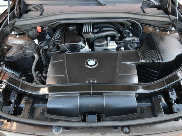 2011 BMW X1 18i I (E84), коричневый - вид 16