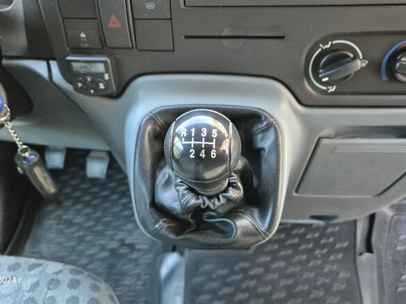 2012 Ford Transit, белый, 1700000 рублей - вид 6