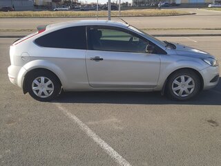 2009 Ford Focus II Рестайлинг, серебристый, 380000 рублей, вид 3