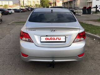 2012 Hyundai Solaris I, серебристый, 850000 рублей, вид 4
