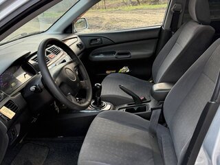 2004 Mitsubishi Lancer IX, серебристый, 295000 рублей, вид 5