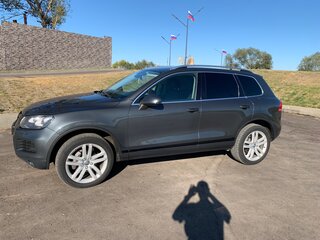 2013 Volkswagen Touareg II, серый, 2000000 рублей, вид 4