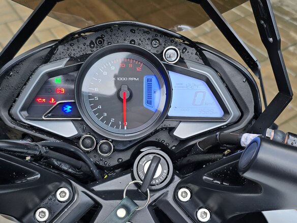 2022 Bajaj Pulsar NS 200, белый, 260000 рублей - вид 4