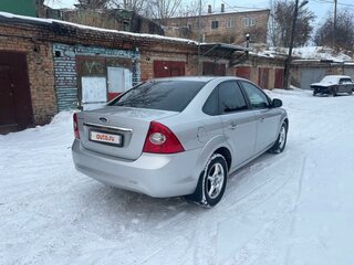 2009 Ford Focus II Рестайлинг, серебристый, 755000 рублей, вид 4