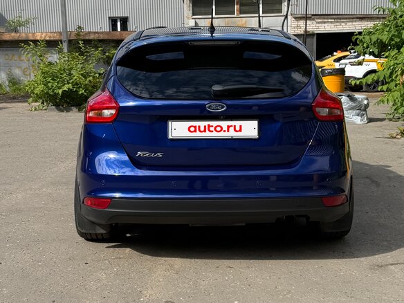 2015 Ford Focus III Рестайлинг, синий, 1000000 рублей - вид 1