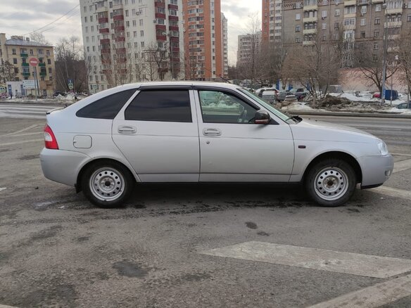 2011 Lada (ВАЗ) Priora I, серый, 375000 рублей - вид 3