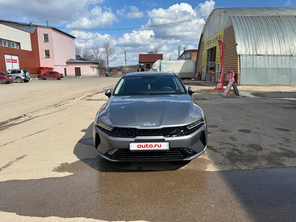 2024 Kia K5 III, серый, 3250000 рублей - вид 2